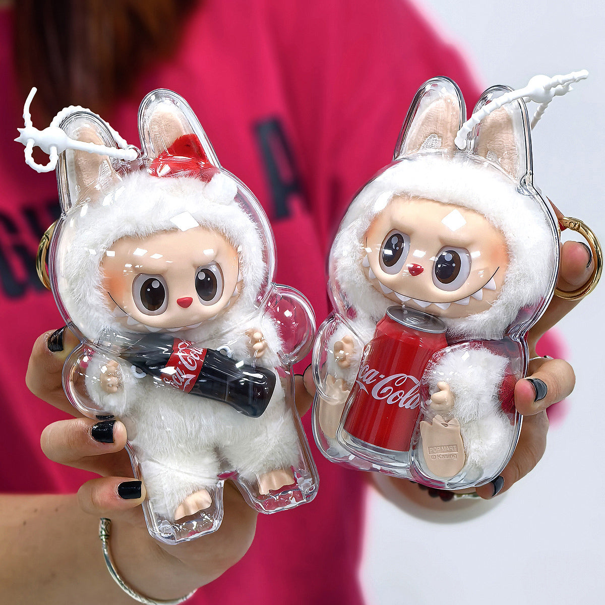 Clear Acrylic Protective Case for Coca-Cola Labubu – Dustproof Display Box with Silicone Strap (Standing / Sitting)